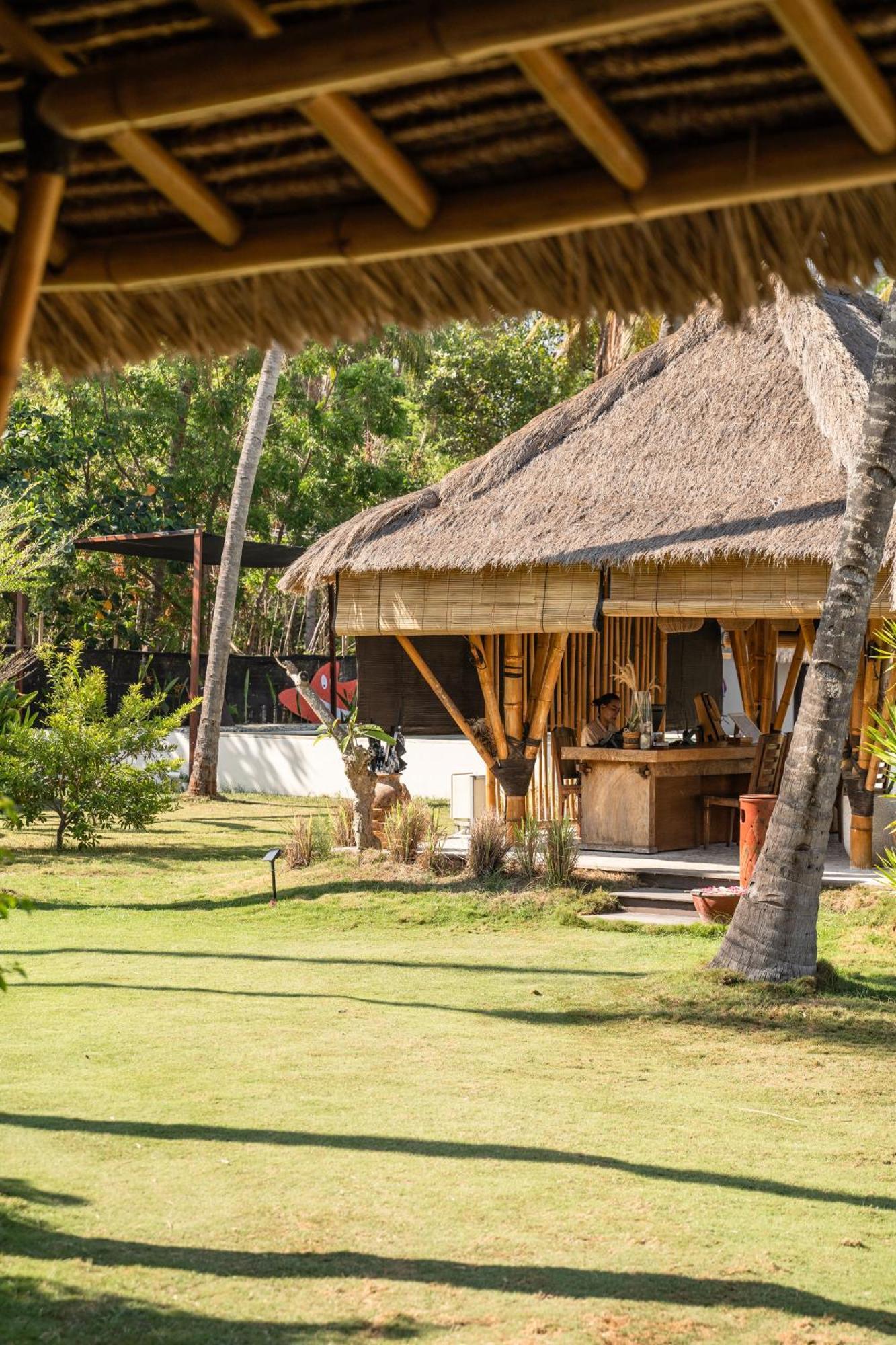 Ama-Lurra Resort - Pool Villa Gili Islands Exterior photo